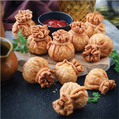 Cheese Corn Potli
