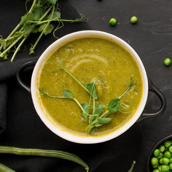 Bhatti Ka Palak Gravy (Green)